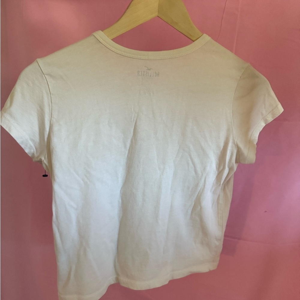 Vintage Hollister Cream Mystique Graphic Baby Tee - Picture 3 of 3